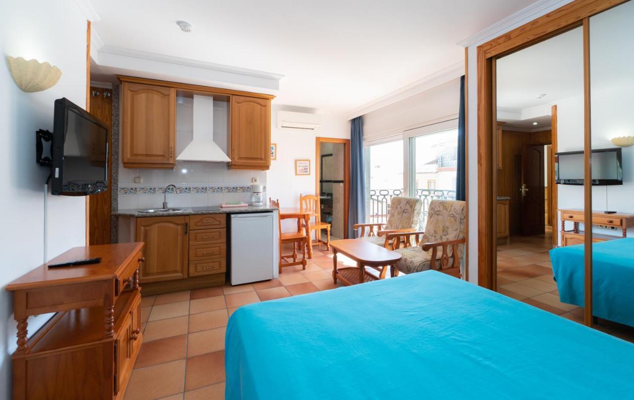 Leonor Carihuela Apartament *