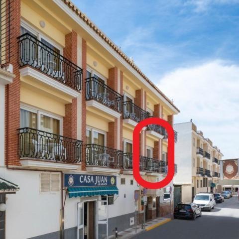 Leonor Carihuela Apartament *