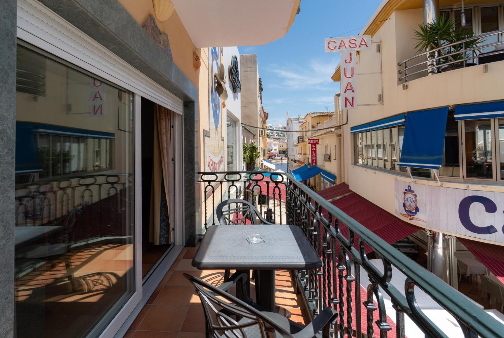 Apartament Leonor Carihuela *