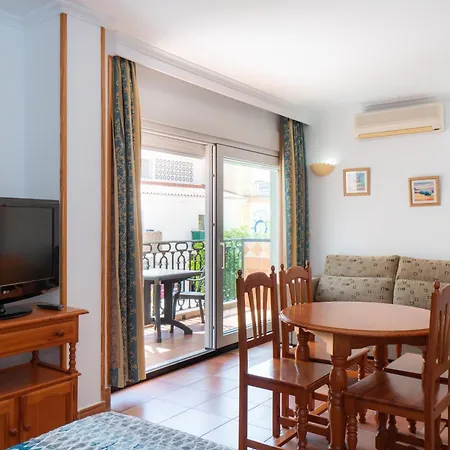Apartamentos Leonor Carihuela Torremolinos Exterior photo