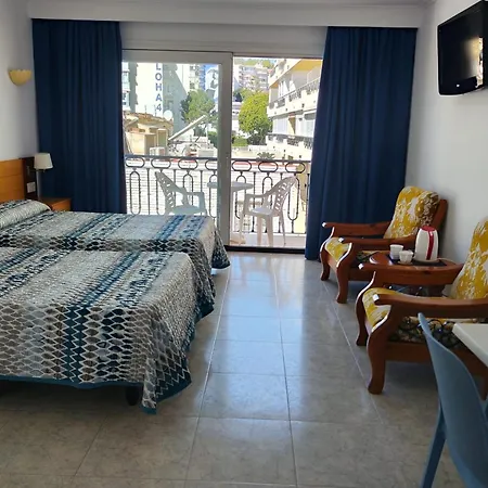 Apartamentos Leonor Carihuela Torremolinos Exterior photo