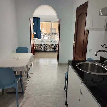 Apartamentos Leonor Carihuela Torremolinos Exterior photo
