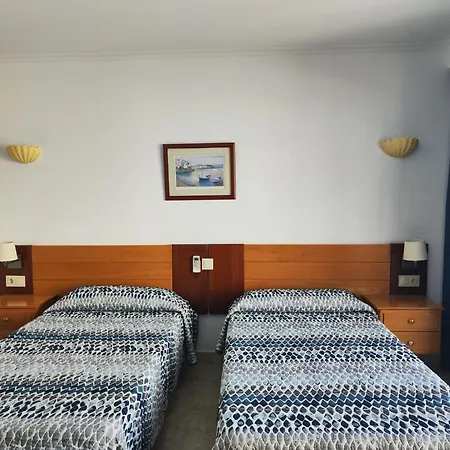 Apartamentos Leonor Carihuela Torremolinos Exterior photo