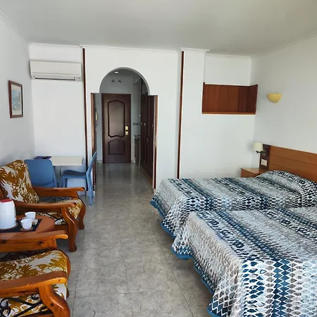 Apartamentos Leonor Carihuela Torremolinos Exterior photo