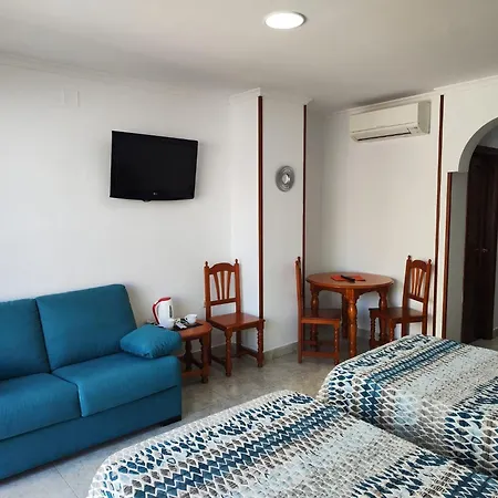 Apartamentos Leonor Carihuela Torremolinos Exterior photo