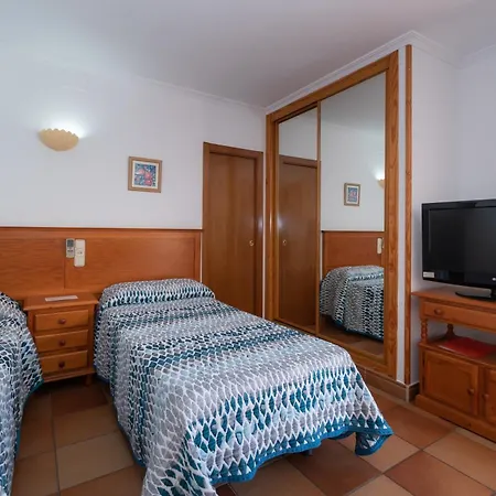 Apartamentos Leonor Carihuela Torremolinos Room photo